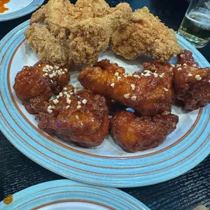 BBQ치킨 사진 1