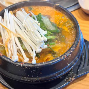 맷돌우리콩감자탕 사진