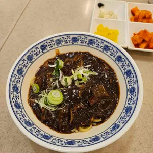 우면관 사진