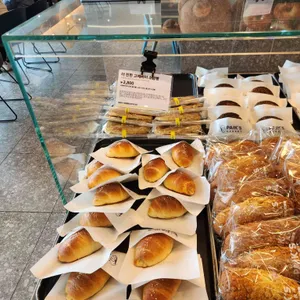 빽다방 베이커리 사진