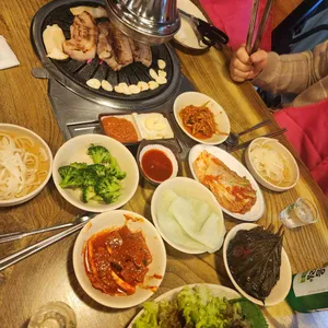 야생고기집 사진 2