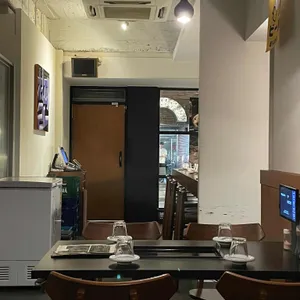 데판즈 대표 사진