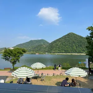 로이테 리뷰 사진