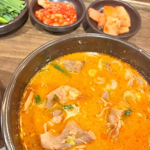 전일옥 사진