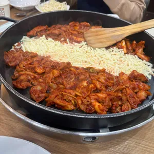 고수닭갈비 사진