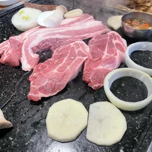 아궁이왕돌구이 사진