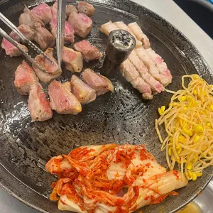 목구멍 사진