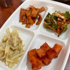 까치돈까스 사진