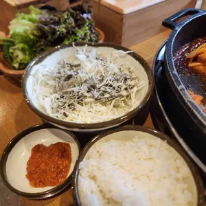 장인닭갈비 사진