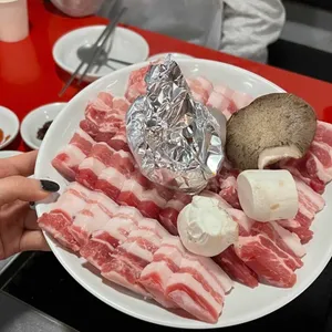 홍지로스 사진