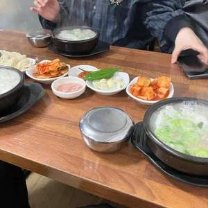 송하돼지국밥 사진