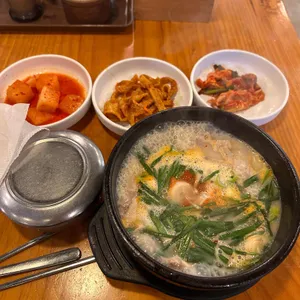 부산아지매국밥 대표 사진