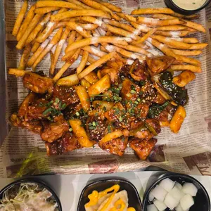 감탄계 숯불치킨 사진