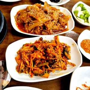 신흥우렁이전문식당 사진 1