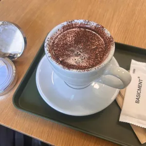 카페 베이직먼트 사진 1