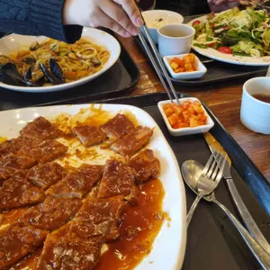 돈까스클럽 사진