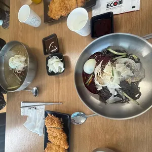 명동칡냉면&돈까스 사진