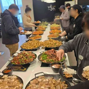 한식뷔페대가 사진