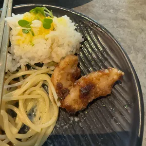 리파인 사진