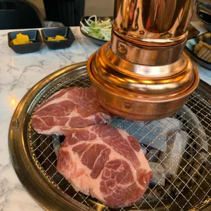 숯불갈비 통큰무한삼겹 사진
