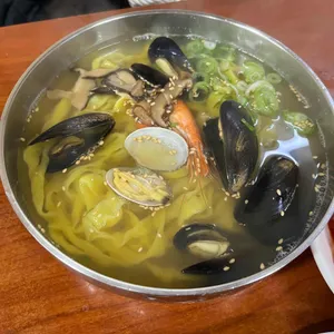 돌산갓김치칼국수 사진