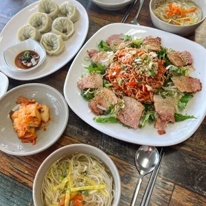 돈대비빔국수 사진 1
