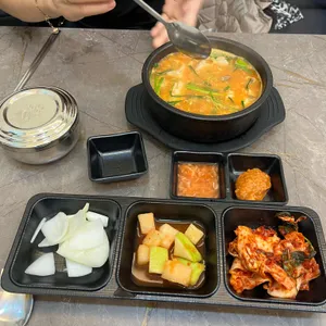 유명순대국 사진