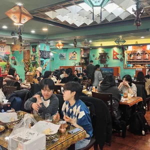 에베레스트 커리월드 대표 사진