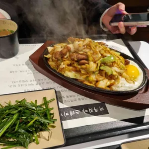 비쿠리야 대표 사진