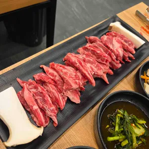 백년 육품 참숯 화로구이 사진