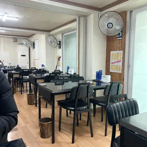 신촌얼큰이칼국수 리뷰 사진