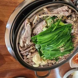 운길산흑염소 사진 2