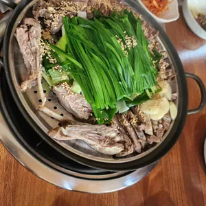 운길산흑염소 사진