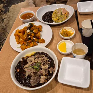 중찬 사진