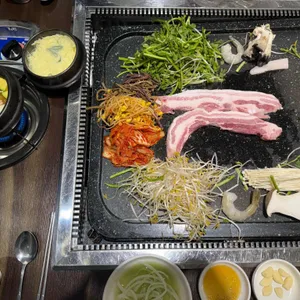 왕돌판생삼겹 사진