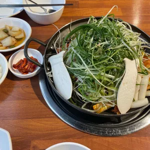 갓지은솥밥 사진