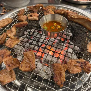 왕고집 참숯구이 사진