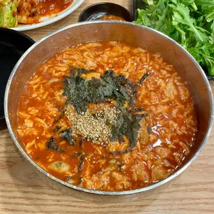 안춘공주얼큰이칼국수 사진