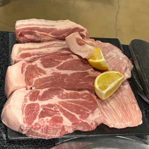 오직흑돼지 사진
