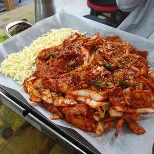 빨간돼지 사진