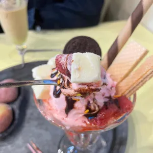 비밀역 사진