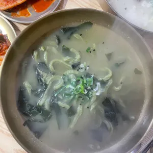 웃뜨르항아리 사진