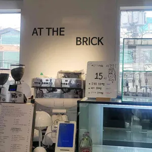 앳더브릭 리뷰 사진