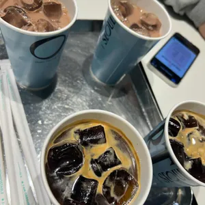 오버트 사진