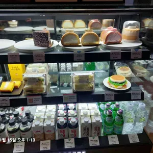 폴바셋 사진
