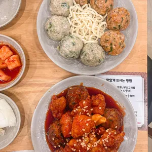 본가 만두전골전문점 사진