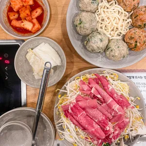 본가 만두전골전문점 사진