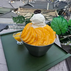 라르티스타 사진
