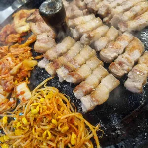 목구멍 사진