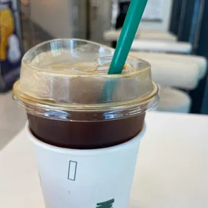 댄싱컵커피 사진